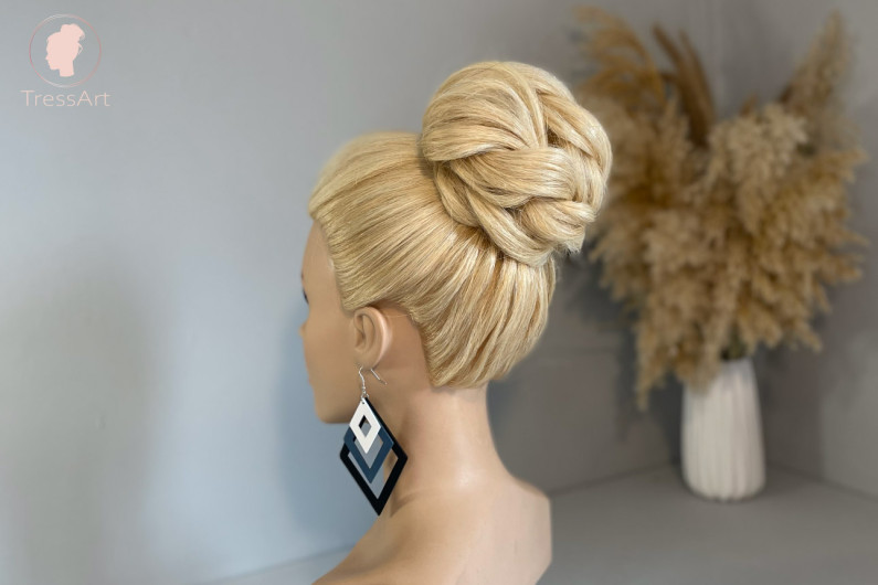 Image of High voluminous bun course