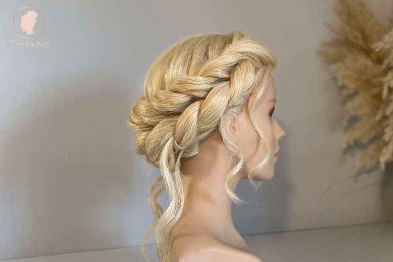 Image of Bridesmaid hairstyle course